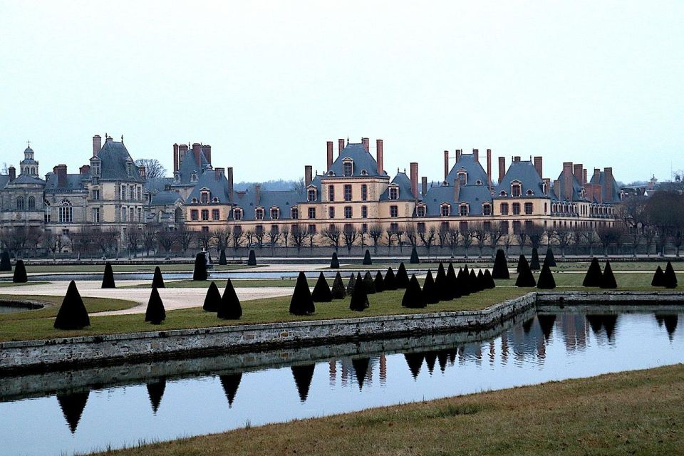 Fontainebleau Castle Private Guided Tour From Paris - Exclusions