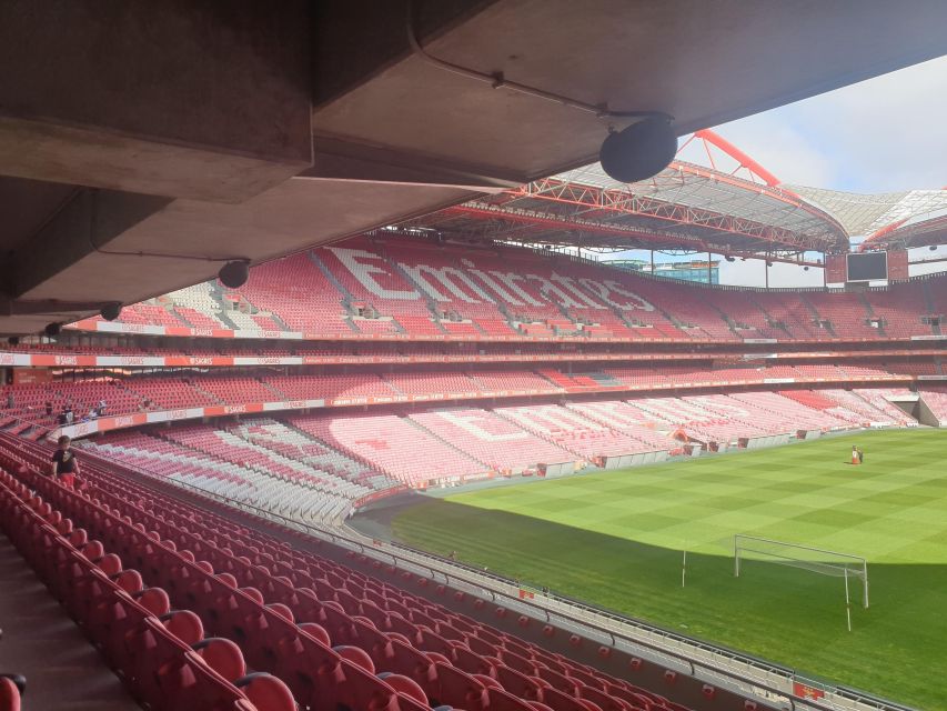 FOOTBALL LOVERS FULL DAY TOUR AT LISBON - Stadium Tours