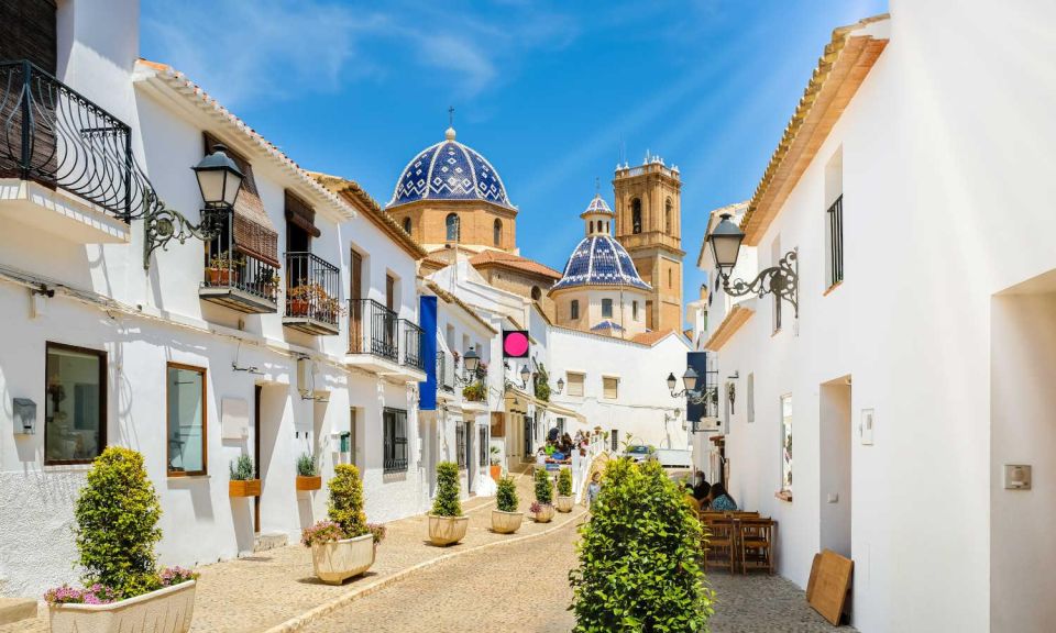 From Alicante: Guadalest and Altea Day Trip - Guided Tour of Guadalest