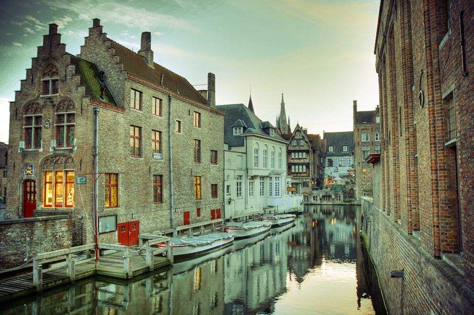 From Amsterdam: Day Trip to Bruges in Spanish or English - Transportation and Duration