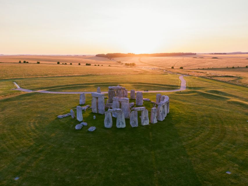 From Bath: Private Stonehenge and Salisbury Tour With Pickup - Scenic Drive to Stonehenge