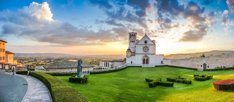 From Florence: Private Day Trip to Assisi and Cortona - Roman Amphitheater in Assisi