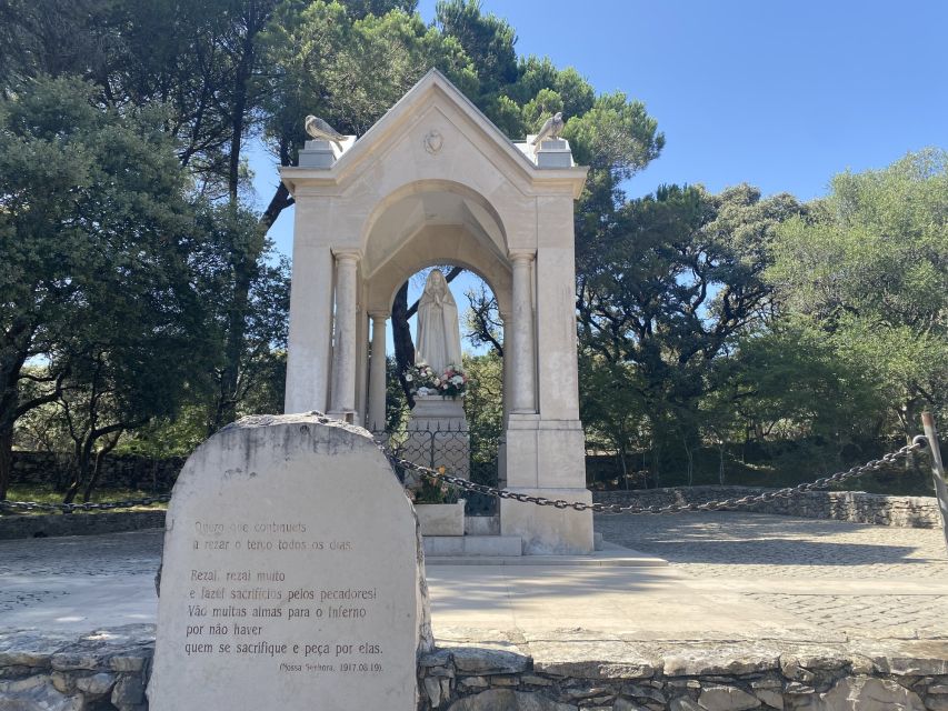 From Lisbon: Sanctuary of Fatima & Little Shepherds Village - Languages and Flexibility