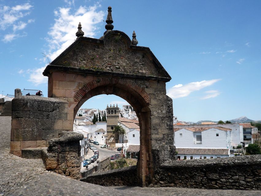 From Malaga: Ronda Private Guided Day Trip & Bullring Entry - Taking in Rondas Rich History