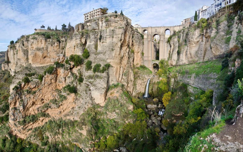 From Marbella or Estepona: Ronda, Bullring, & Baths Day Trip - Visiting Ronda