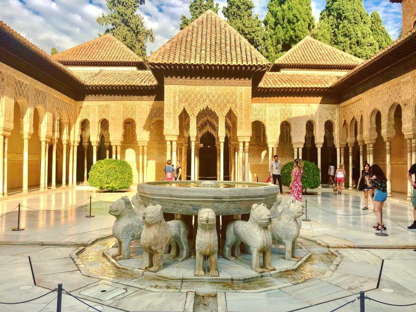 From Motril: Full-Day Private Tour of Alhambra - Exploring Alhambra Palace