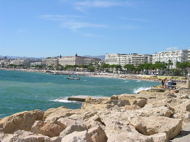 From Nice/Monaco: Cannes, Antibes & Saint-Paul-de-Vence Tour - Cannes Exploration