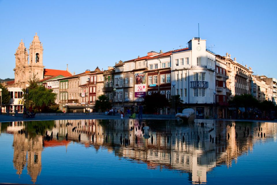 From Porto: Private Sightseeing Tour of Braga - Traditional Portuguese Cuisine