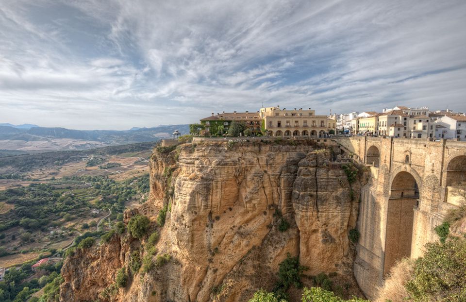 From Seville: Private Transfer to Granada With Tour of Ronda - Pickup and Drop-off Arrangements