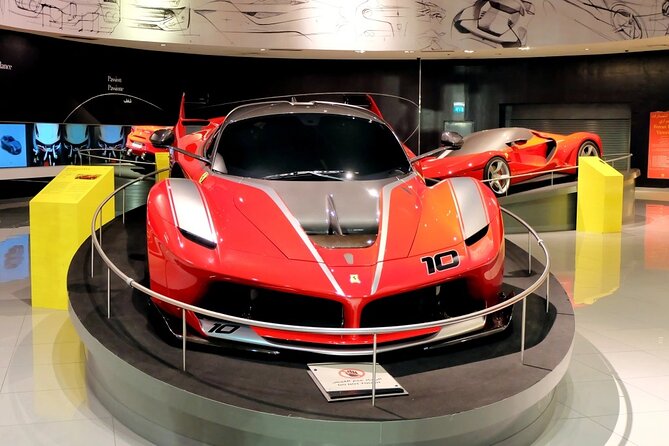 Full Day Abu Dhabi City & Ferrari World Tour - Group Size and Accessibility