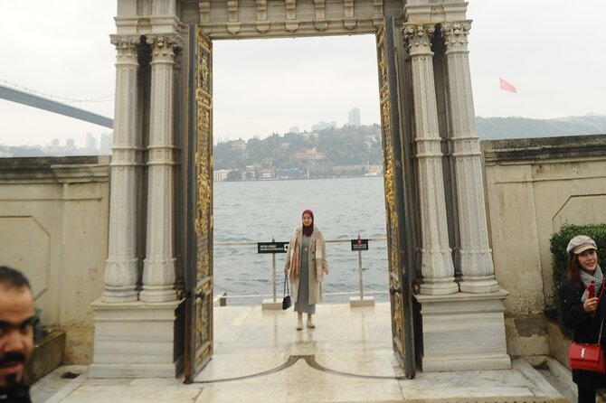 Full Day Istanbul City Tour by Europe and Asia (Breakfast,Lunch,Boat,Bus,Guide) - Historic Landmarks