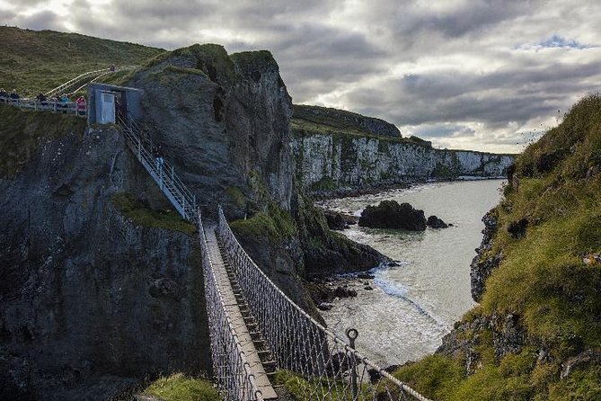 Giant'S Causeway and Titanic Experience From Belfast Port - Cancellation Policy