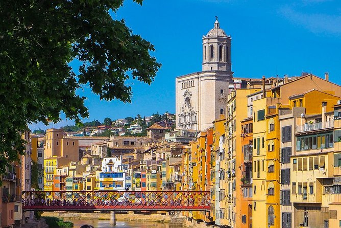Girona History, Legends, and Food Walking Tour With Food Tasting - Learning About Local History and Culture
