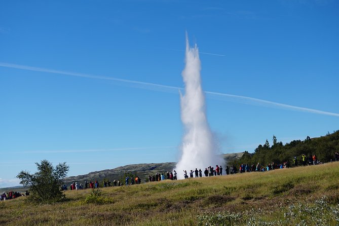 Golden Circle Small-Group Tour by Superjeep From Reykjavik - Enjoy Lunch at Gullfoss Cafe