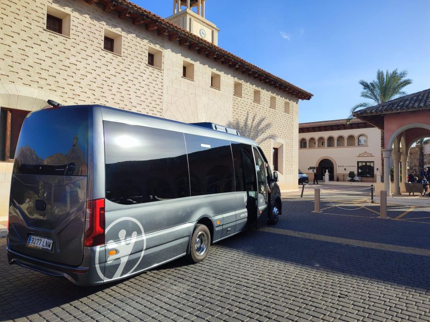 Granada - Jaén Airport Transfers in a VIP Coach - Destination Highlights in Jaén