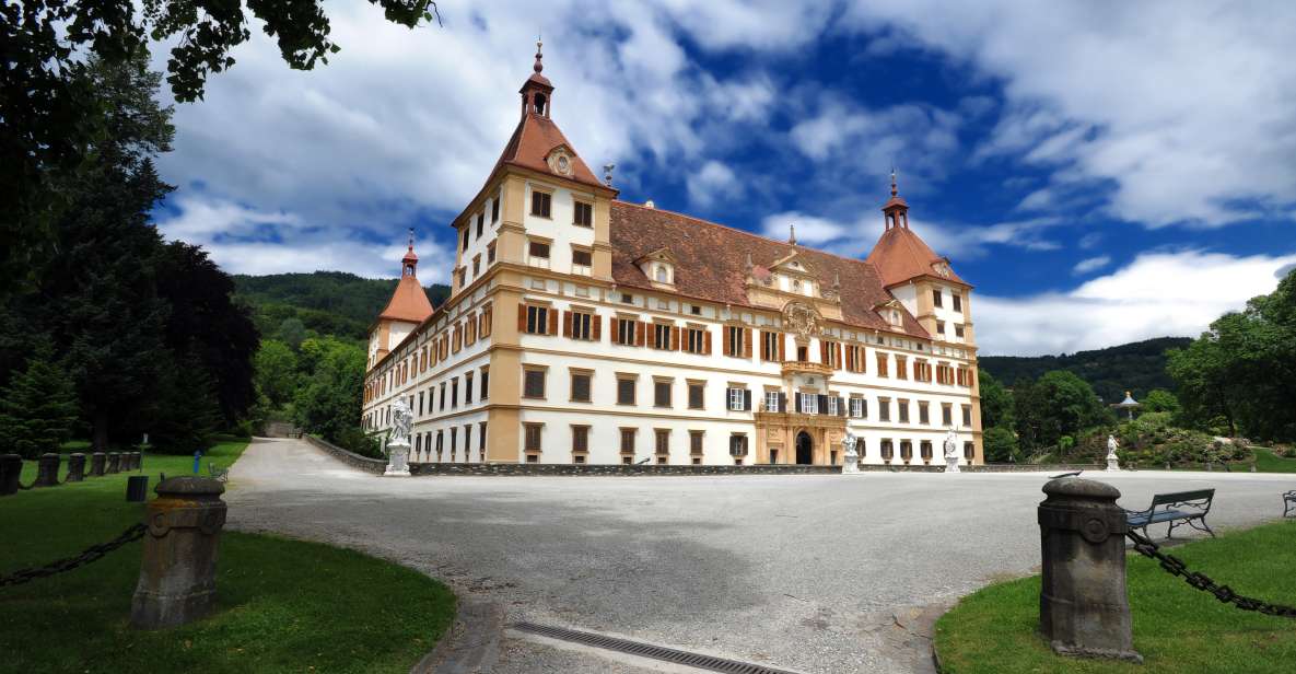 Graz: Schlossberg Private Guided Tour - Schlossberg Hill Experience