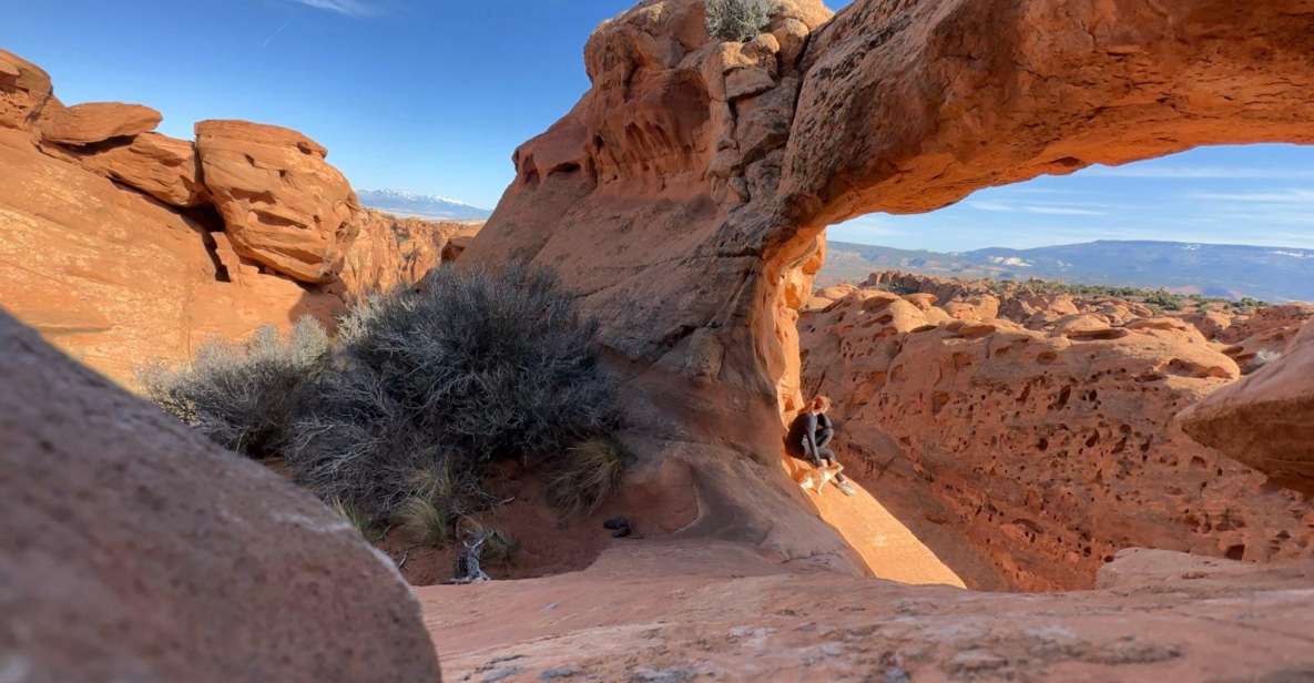 Guided Hike to Meeks Mesa of Capitol Reef - Highlights of the Tour