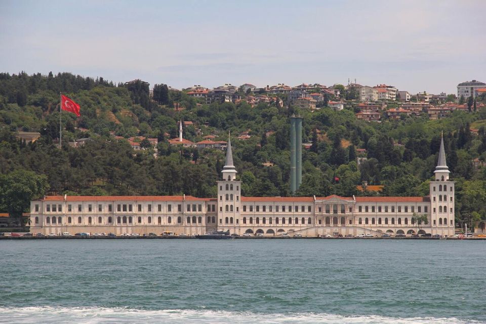 Half Day Private Bospborus Yatch Tour - Ottoman Imperial Palaces