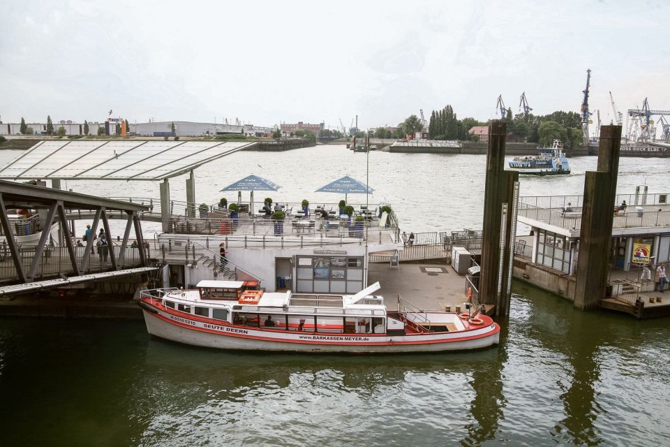 Hamburg: Traditional Harbor Tour With Commentary - Included in the Tour