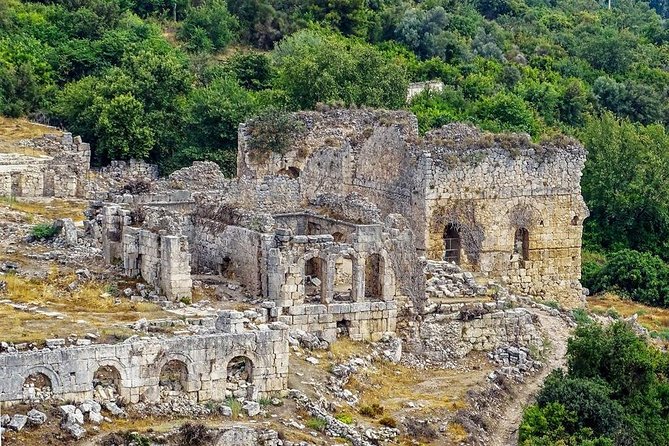 Jeep Safari: Saklikent Gorge, Ancient Tlos and Lunch on the Fish Farm - Tasting Trout at the Farm