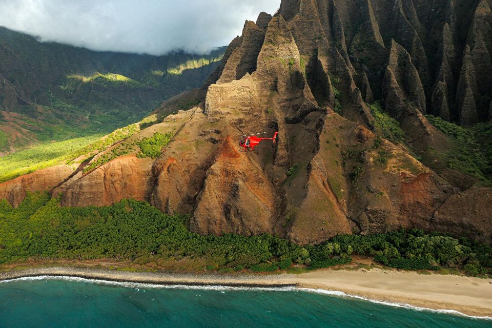 Kauai: Hughes 500 4-Passenger Doors-Off Helicopter Flight - Jurassic Falls