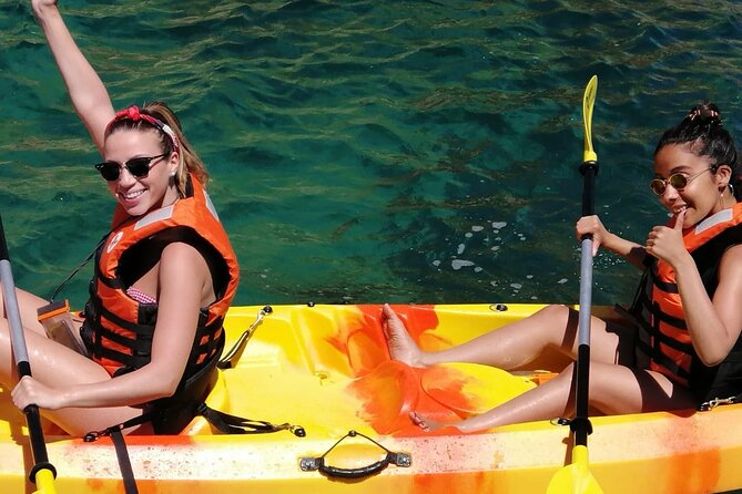 Kayak Adventure Through the Ponta Da Piedade Caves in Lagos - Tour Specifics and Accessibility