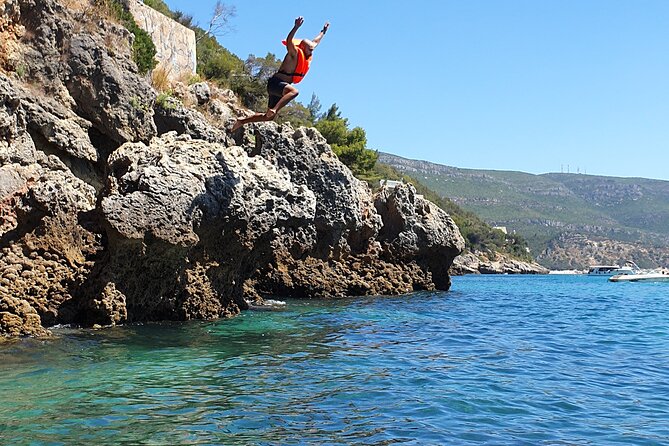 Kayak and Snorkeling Adventure in Lisbon - Beachside Lunch and Relaxation