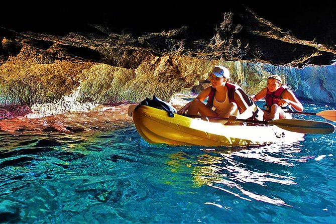 Kayak Secret Beach - Included Services