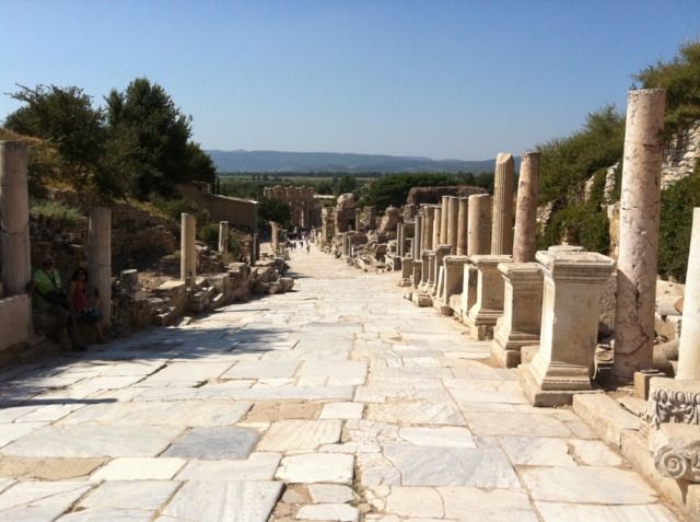 Kusadasi: Private Ephesus Shore Excursion - Exploring Ephesus Ruins