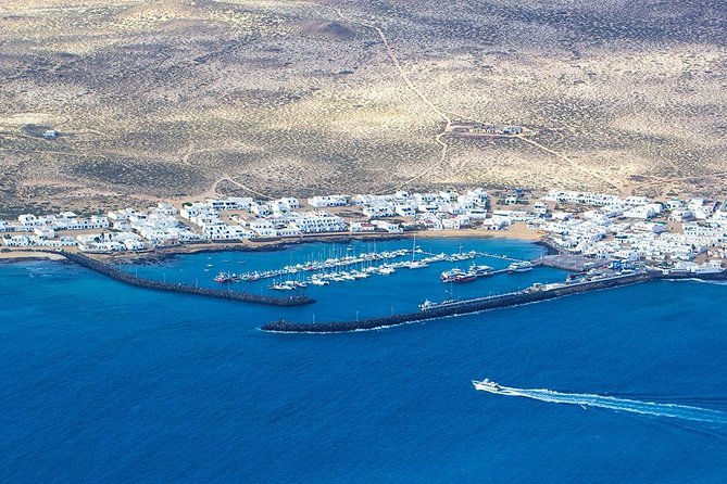 La Graciosa at Your Leisure (Bus Transfer and Return Ferry Ticket) - Booking the Ferry and Bus Ticket