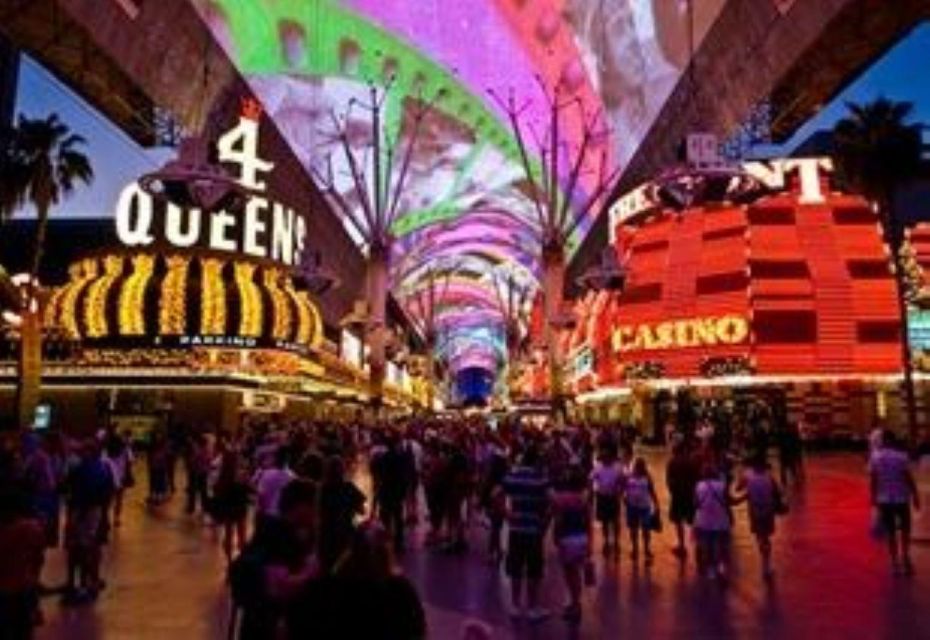 Las Vegas: 7 Wonders Night Tour With Hotel Pickup - Transportation and Comfort