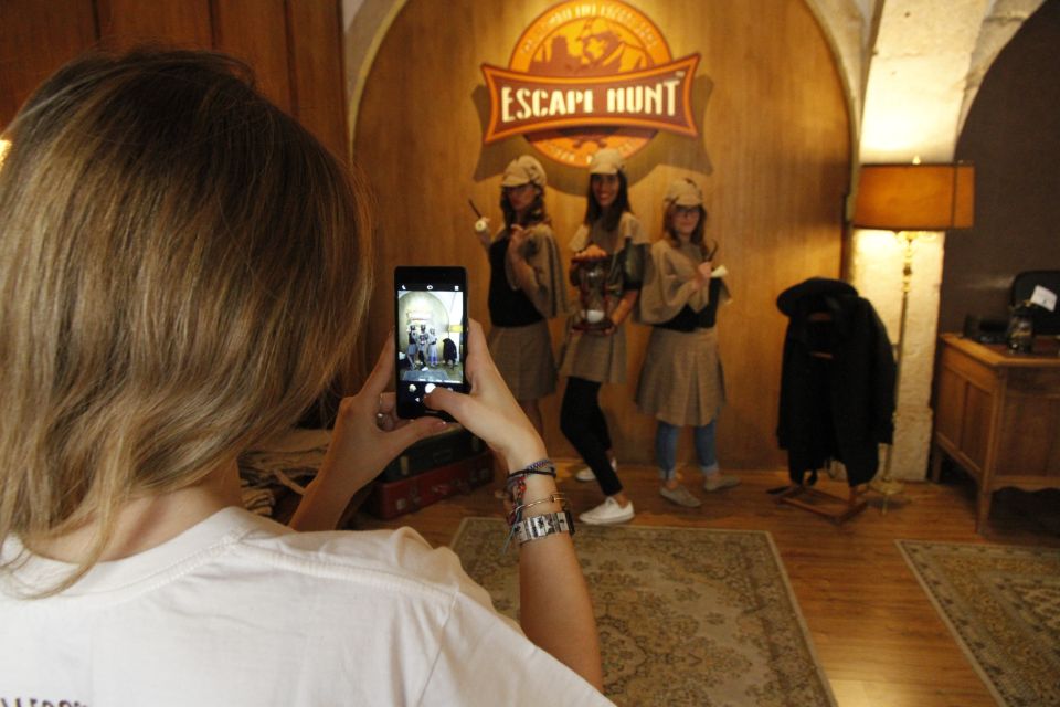 Lisbon: Escape Hunt Detective Game Experience - Objective and Teamwork