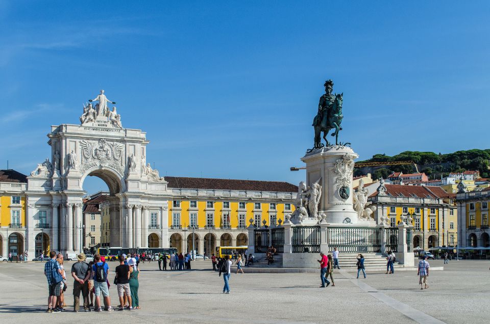 Lisbon: Historical Tour on a Tukxi - Historic Districts