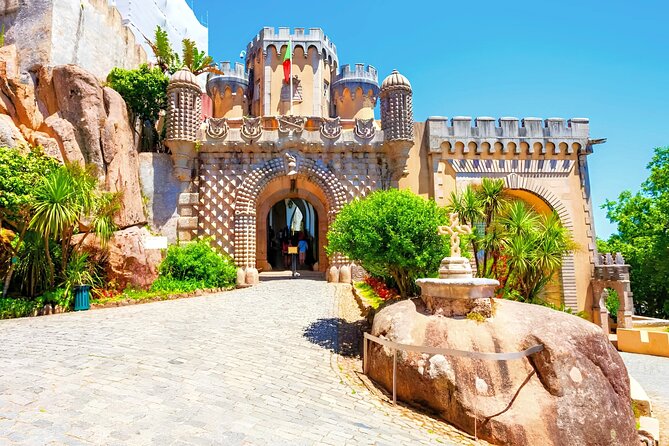 Lisbon: Pena Palace & Garden, Sintra, CaboRoca & Cascais Day Tour - Tour Accessibility and Requirements