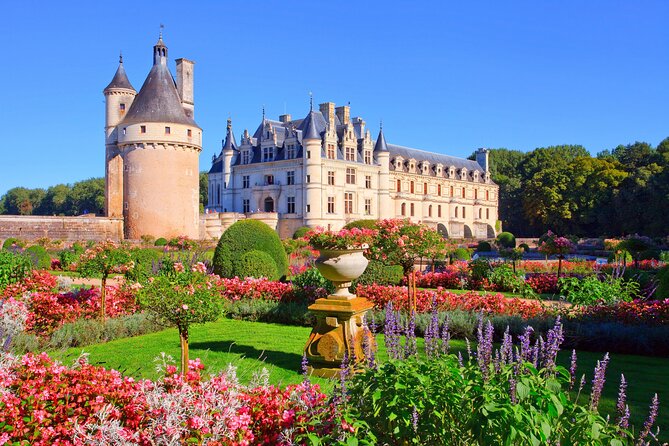 Loire Valley Castles Day Trip From Paris With Wine Tasting - Wine Tasting at Chenonceau