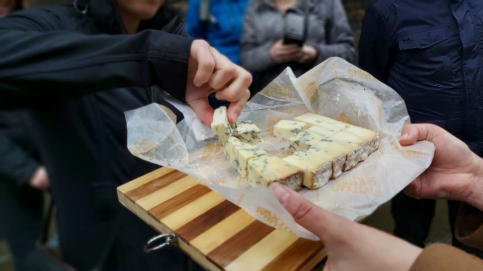 London: Cheese Walking Tour With Tastings - Cheese Samples