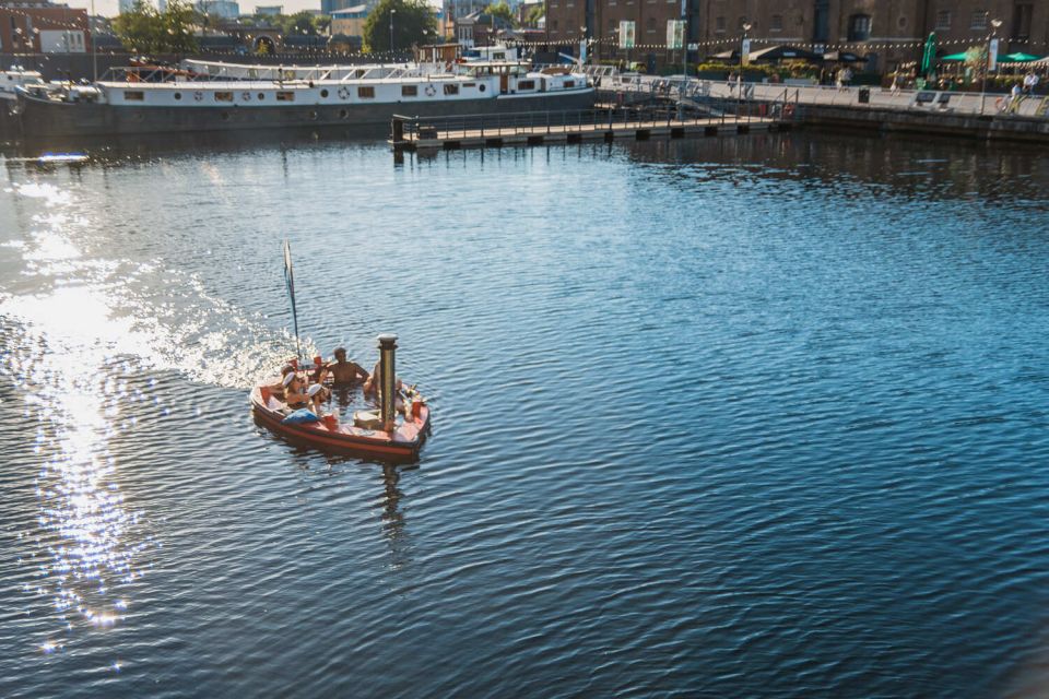 London: Hot Tub Boat Guided Historical Docklands Cruise - Discover Fascinating Docklands History