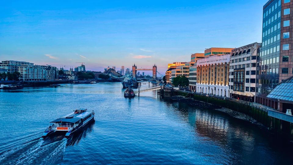 London : Photography Tour With a Professional Photographer - Exploring the Southbank