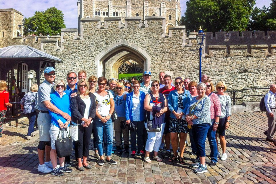 London: Tower of London and Tower Bridge Early-Access Tour - Crown Jewels Viewing