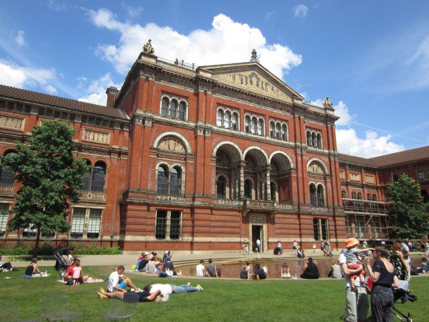 London: Victoria and Albert Museum Self-Guided Audio Tour - Exploring the Museum Collection