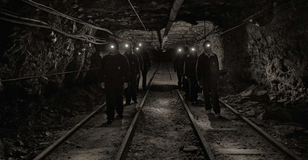 Longyearbyen: Historic Coal Mine Tour at Gruve 3 - Location and Transportation