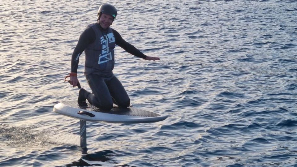 Mallorca: Electric Hydrofoil Surfing Lessons (E-Foil Course) - Whats Included in the Lesson