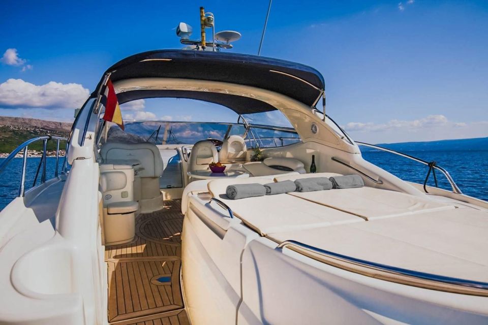 Marbella: Private Cruise in Yacht - Highlights and Activities