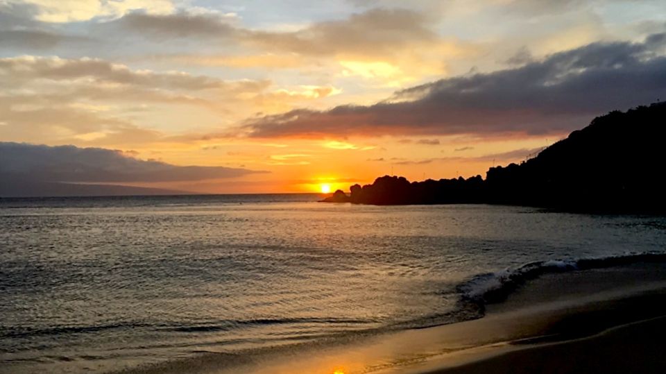 Maui: Breathtaking Sunset Cocktail Cruise in Kaanapali - Meeting Point and Parking