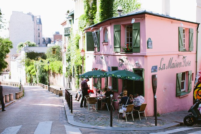 Montmartre and Sacre Coeur Walking Tour in Paris - Highlights of the Walking Tour