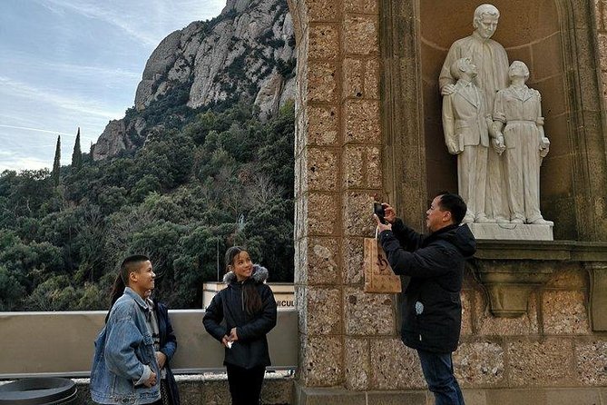 Montserrat Private Tour, Cable Car & Picnic by Train - Witness the Childrens Choir