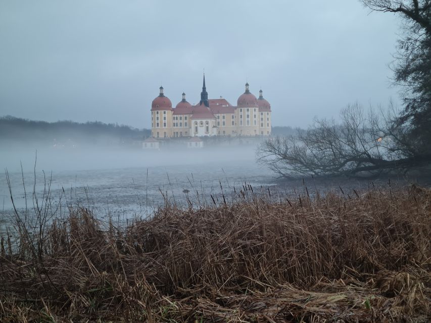 Moritzburg: Moritzburg Castle Interactive Hunting Tour - Tour Guided by a Hunter