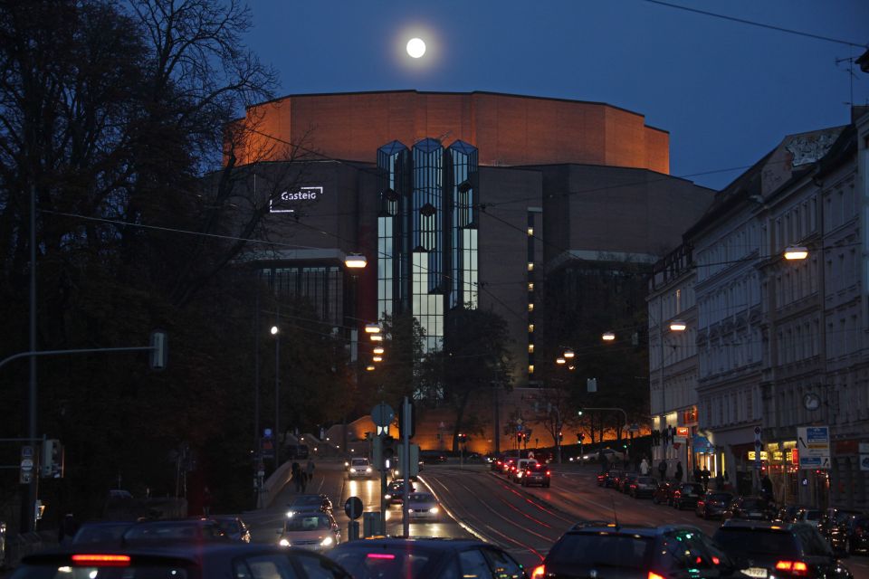 Munich: Evening Composers Group Walking Tour - Locations and Landmarks