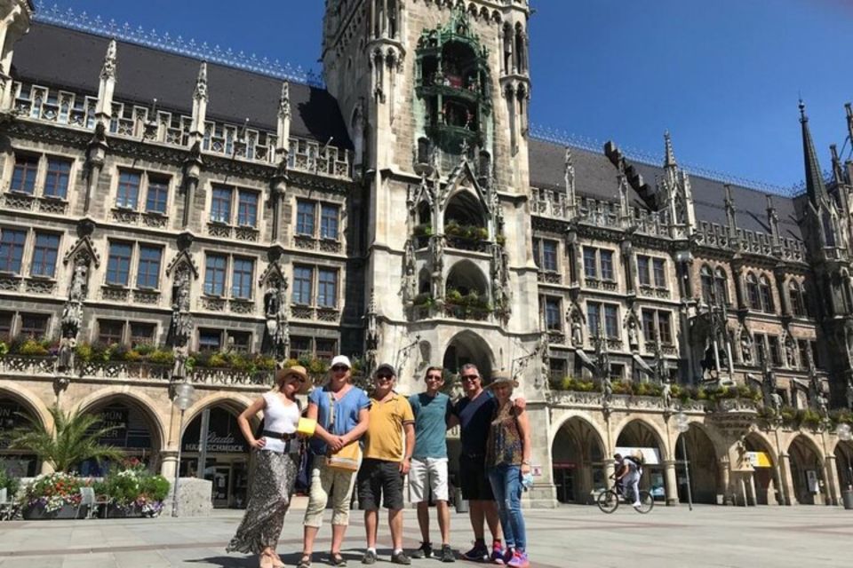 Munich : Private Walking Tour With a Guide (Private Tour) - Exploring Iconic Places in Munich