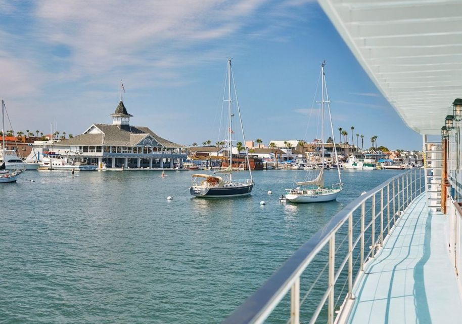 Newport Beach: Christmas Day Buffet Brunch or Dinner Cruise - Dinner Buffet Menu